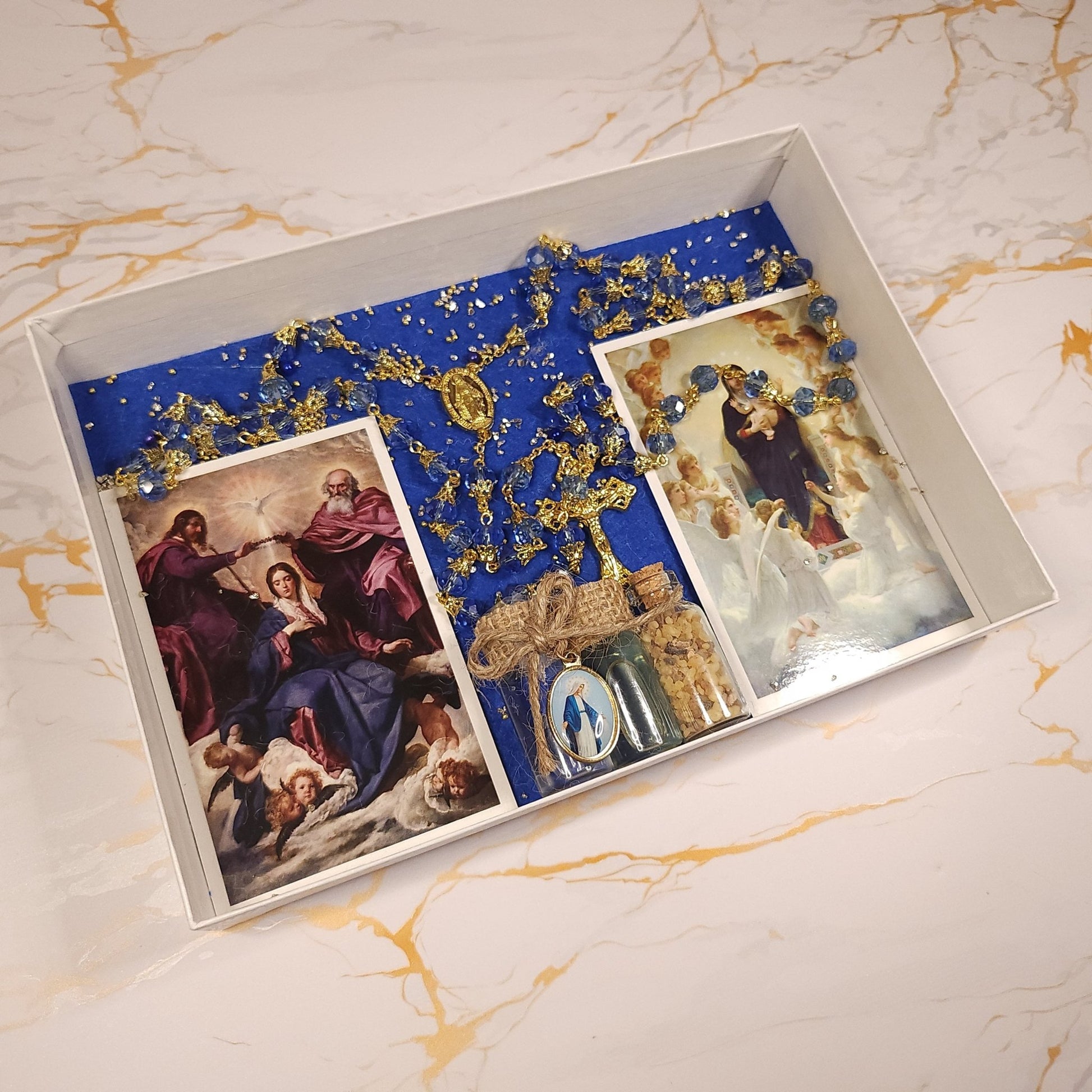 The Marian Box - (Rosary, Prayer cards, third class relics, water from Lourdes, Oil ...) - Our Lady of Gifts