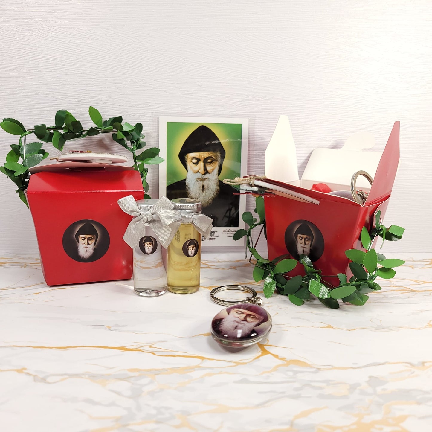 Saint Charbel's mini Christmas basket - Our Lady of Gifts