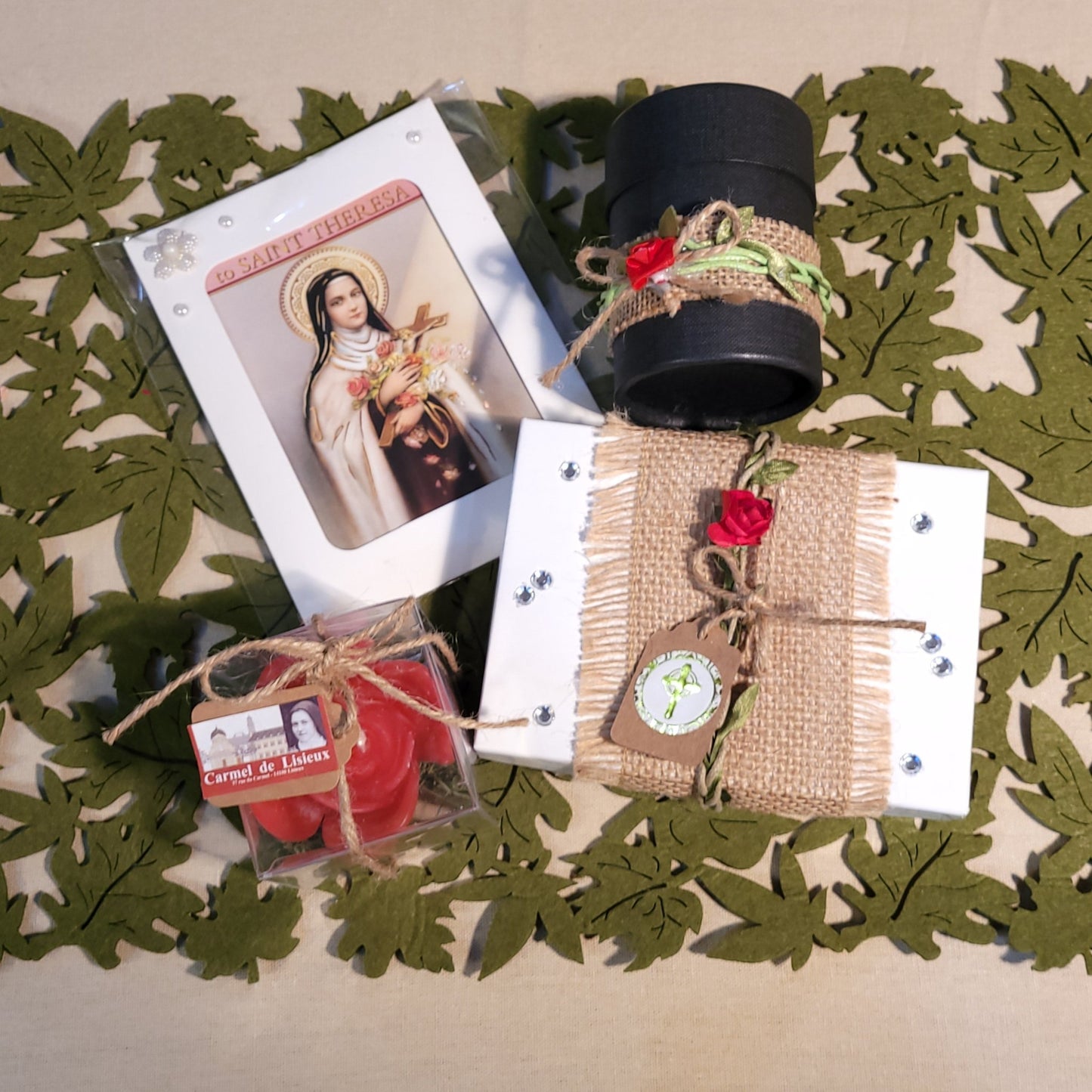 Saint Therese de Lisieux box - Our Lady of Gifts