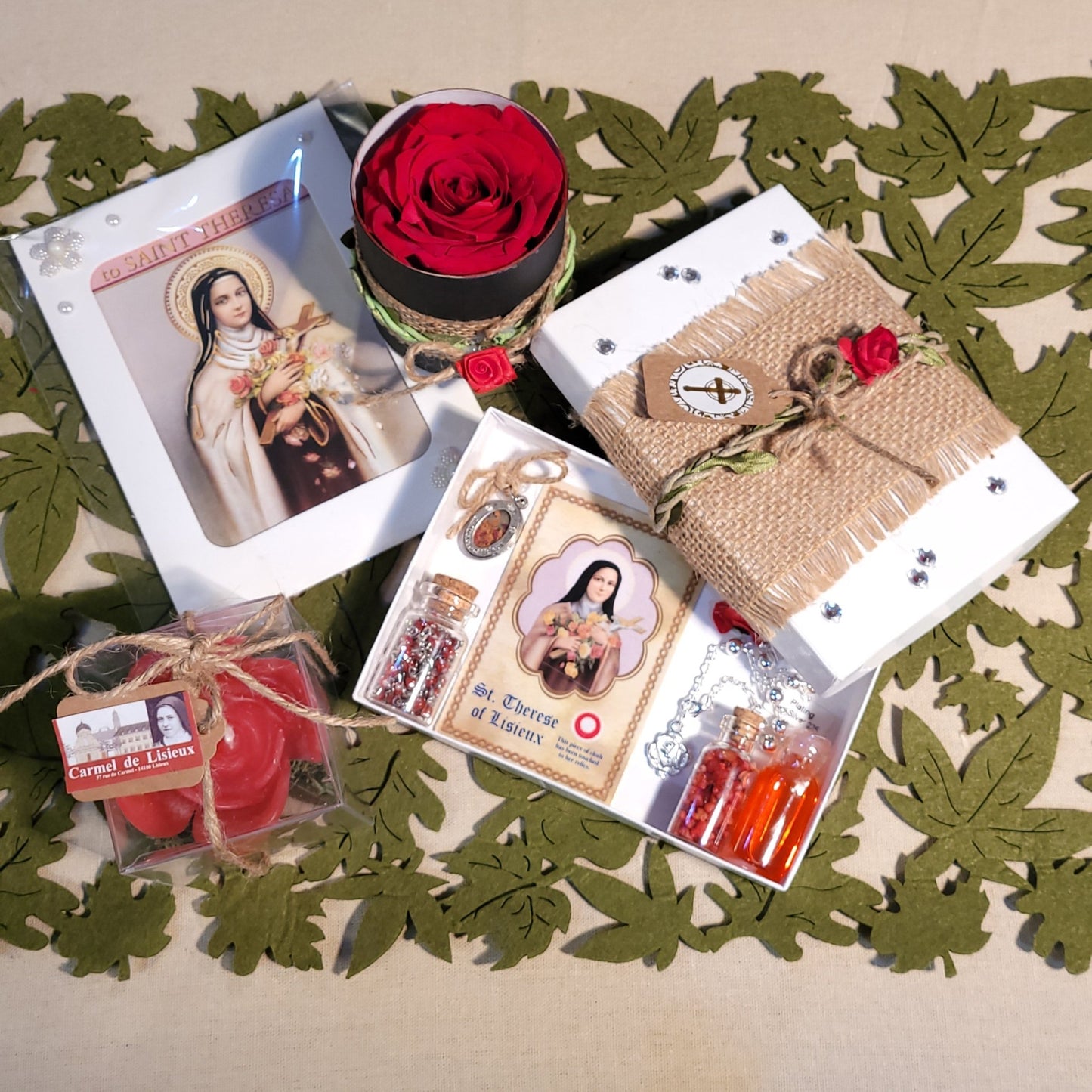 Saint Therese de Lisieux box - Our Lady of Gifts