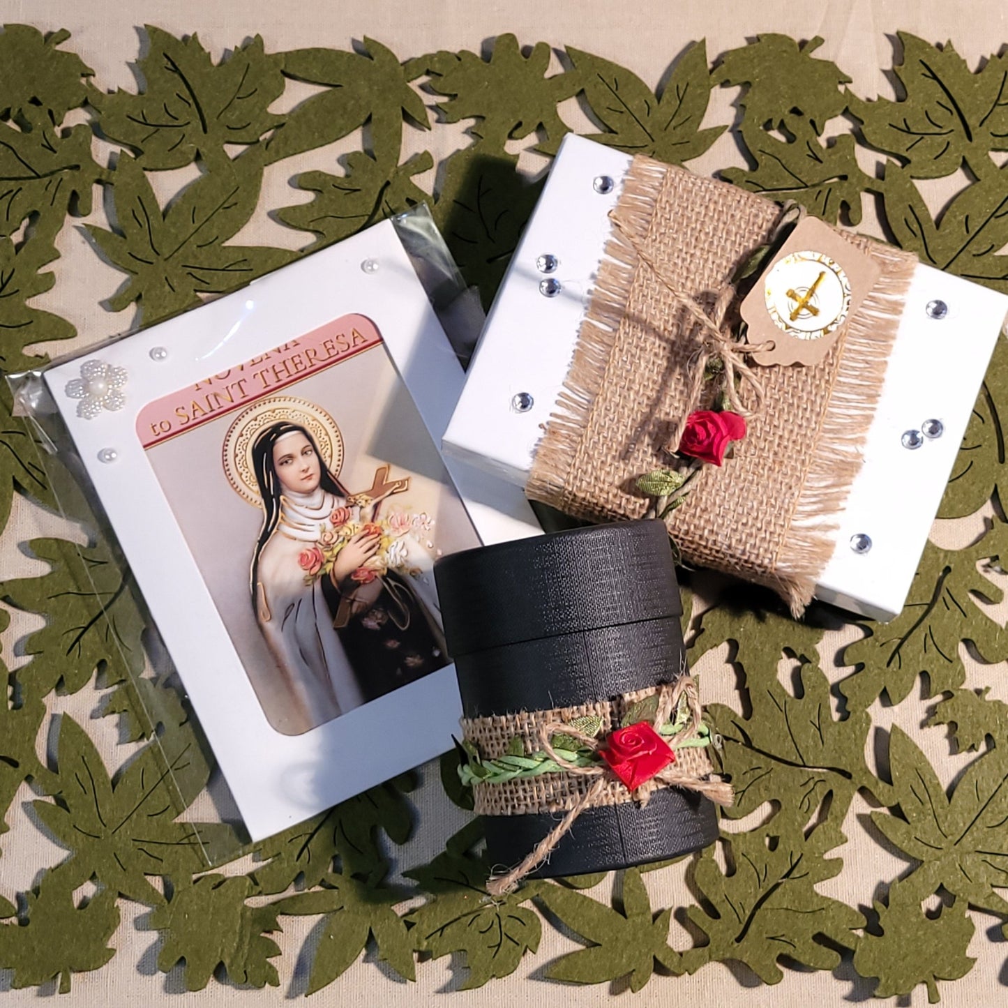 Saint Therese de Lisieux box - Our Lady of Gifts