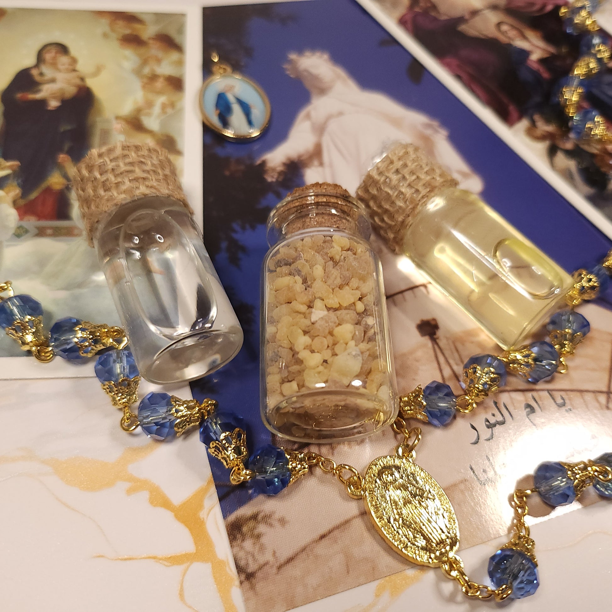 The Marian Box - (Rosary, Prayer cards, third class relics, water from Lourdes, Oil ...) - Our Lady of Gifts