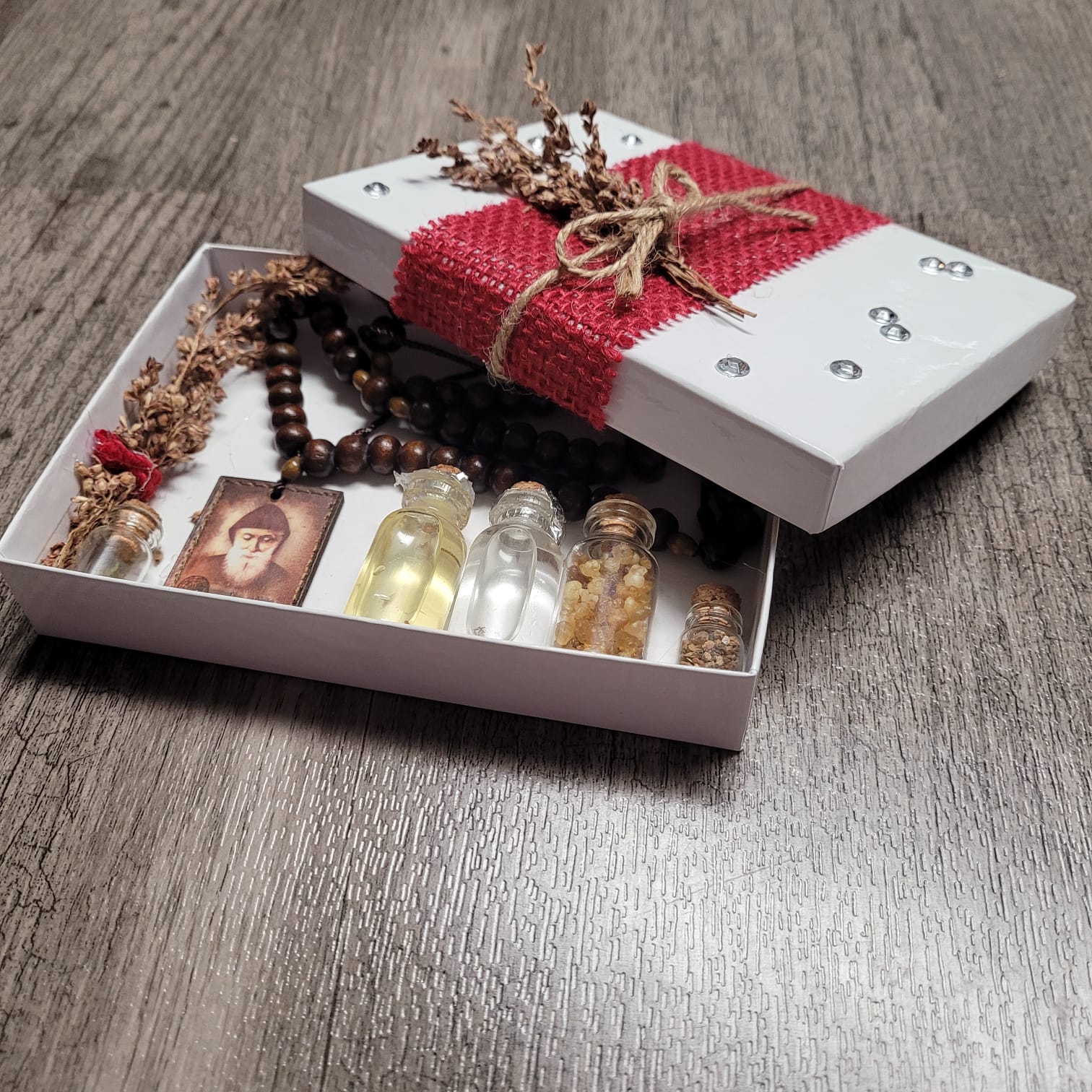 Saint Charbel Gift Box - Our Lady of Gifts 